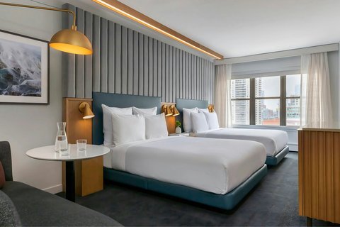 Hotel 55 Chicago Downtown (Tribute by Marriott)